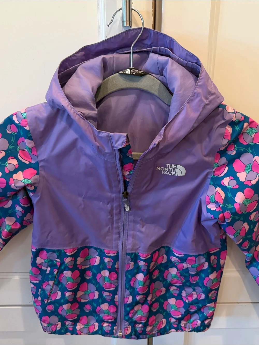 The North Face Little Girls' Zipline Hooded Rain Jacket